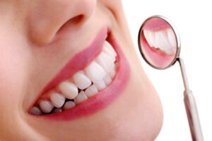 How Can a Cosmetic Dentist Help?